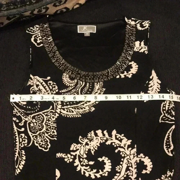 JM Collection Black & White paisley design w/embellished Neckline-PS & PM - Picture 10 of 10